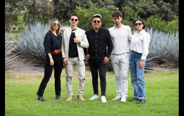 Karol Karg, Juanca Amezcua, César Ponce, Pau Joanmiquel Vilanova y Andrea Velasco. GENTE BIEN JALISCO/ Claudio Jimeno