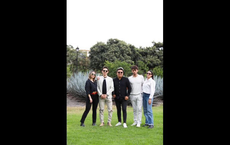 Karol Karg, Juanca Amezcua, César Ponce, Pau Joanmiquel Vilanova y Andrea Velasco. GENTE BIEN JALISCO/ Claudio Jimeno