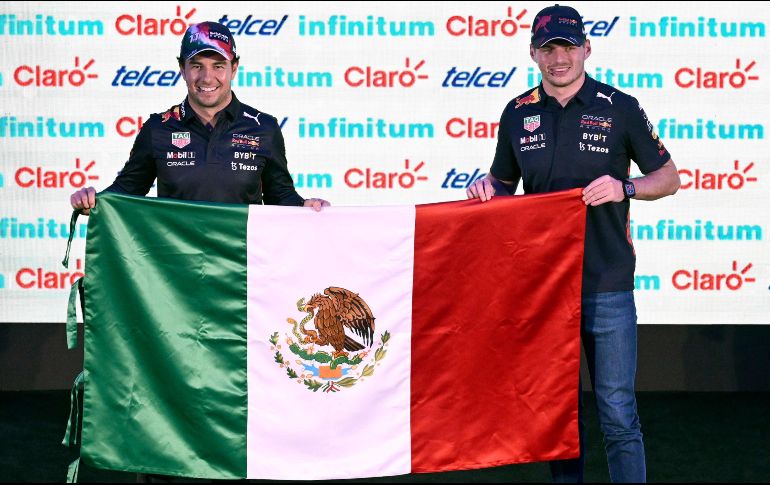 Sergio Pérez y Max Verstappen han demostrado tener una buena relación. AFP/A. ESTRELLA