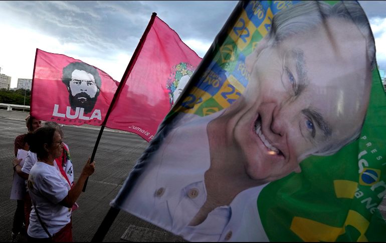 Lula, quien busca su tercer mandato tras gobernar entre 2003 y 2010, ganó la primera vuelta el 2 de octubre con el 48% de los votos. AP/E. Peres