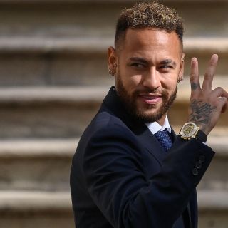 Retiran cargos contra Neymar y acusados por fichaje al Barcelona