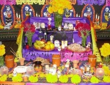 Las características de los altares de muertos varían según las creencias de la persona que lo elabora y la región en que vive. ESPECIAL/GOBIERNO DE MÉXICO