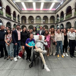 Dan primeros sueldos a personas cuidadoras en Zapopan