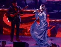 La cantante lució hermosa en un atuendo morado. EL INFORMADOR/ A. Camacho