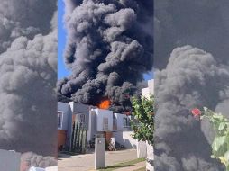 La columna se observa desde varias zonas de la metrópoli. ESPECIAL