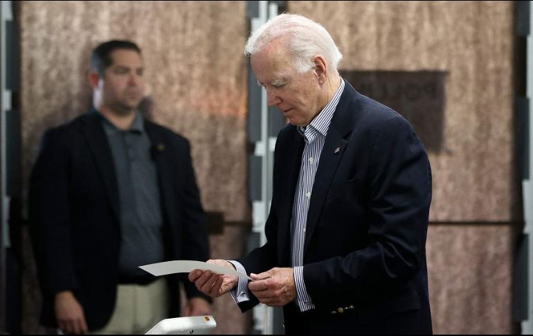 Joe Biden aprovechó su visita a Delaware para condenar el ataque contra el esposo de Nancy Pelosi. AFP/T. Katopodis