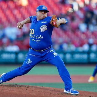 En duelazo de picheo, Charros cae en extra innings