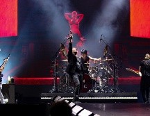 El sonido, set de luces e imágenes en pantalla apoyaron de forma ideal el intenso recital que la banda ofreció a los más de 25 mil asistentes. EL INFORMAOR/A. Navarro