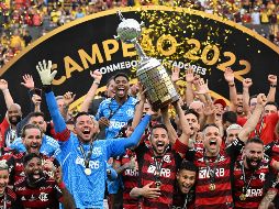 El Flamengo se unió al club de los tricampeones brasileños, donde también están Sao Paulo, Palmeiras, Gremio y Santos. AFP/L. Acosta