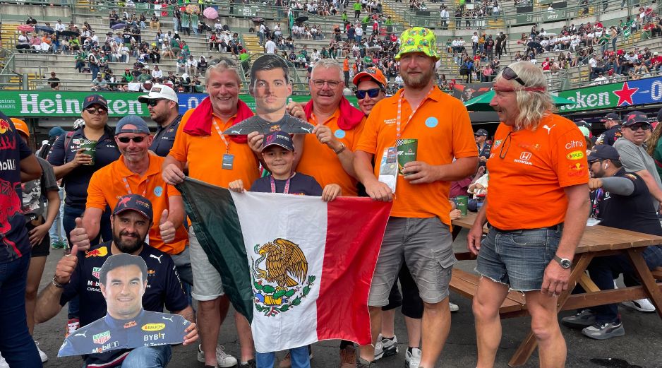 Aficionados mexicanos y holandeses en el Gran Premio de México. EL INFORMADOR/P. Gallardo