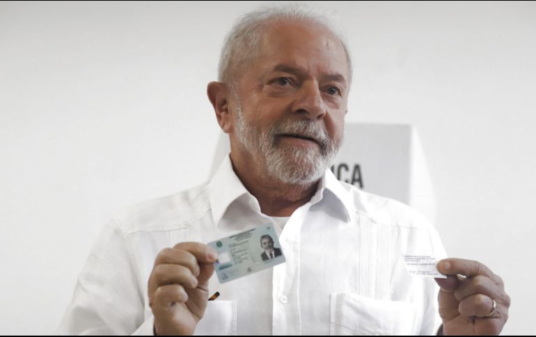 Con su victoria en el balotaje, Lula, de 77 años, volverá a comandar la mayor economía de Latinoamérica. EFE / A. Coelho