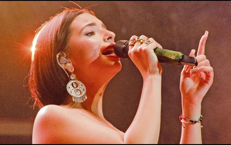 La cantante deleitó al público reunido en el Auditorio Benito Juárez. CORTESÍA/ Fiestas de Octubre