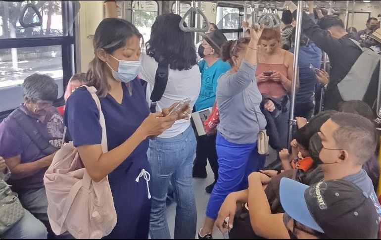 Las situaciones de riesgo aumentan cuando se combina un horario “peligroso” con un lugar que también brinda poca seguridad debido a las fallas infraestructurales. EL INFORMADOR / ARCHIVO