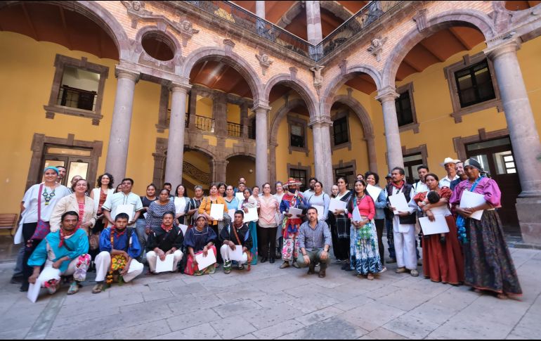 Se contó con la participación de 33 jurados dictaminadores que se encargaron de la revisión de las propuestas, en un total de 11 ternas, para llevar a cabo la revisión de los proyectos e intervenciones. CORTESÍA / SC Jalisco