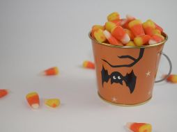 Días atrás las autoridades de Estados Unidos emitieron también un exhorto para que los adultos que llevan o envían a los niños a pedir golosinas a que revisen los productos antes de que sean consumidos. Pixabay