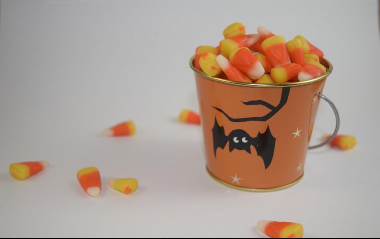 Días atrás las autoridades de Estados Unidos emitieron también un exhorto para que los adultos que llevan o envían a los niños a pedir golosinas a que revisen los productos antes de que sean consumidos. Pixabay