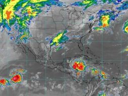 Para esta tarde, el SMN informó que se detectaron zonas de descargas eléctricas en el oeste de Quintana Roo. TWITTER/ @conagua_clima