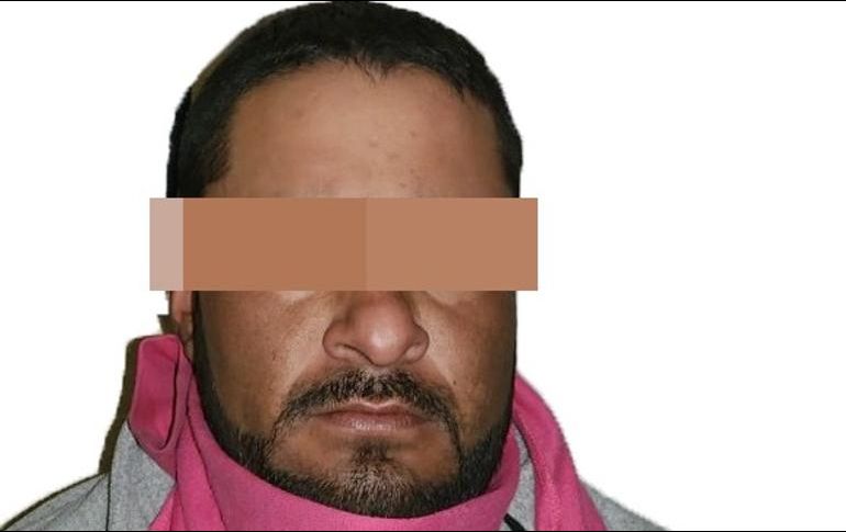 Durante el operativo, que se llevó a cabo la madrugada de hoy miércoles, le aseguraron un arma de fuego, equipos de radiocomunicación y un vehículo con reporte de robo. TWITTER / @Fiscalia_Chih