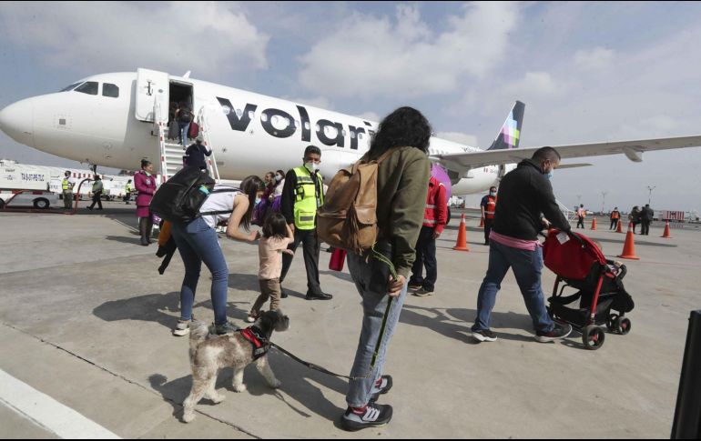 Aseguran que Volaris ha dado protección de ley a los consumidores afectados por las cancelaciones de vuelos. SUN/ARCHIVO