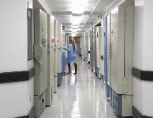Los autores del estudio, liderados por el epidemiólogo Thomas Ward, examinaron los datos de casi tres mil pacientes británicos. ESPECIAL/Foto de CDC en Unsplash