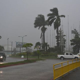 Prevén lluvias muy fuertes a intensas en estos cinco estados por el huracán "Lisa"