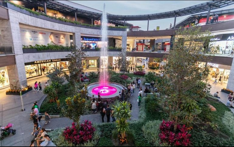 La Perla se ubica sobre la Avenida Mariano Otero No. 3000. ESPECIAL