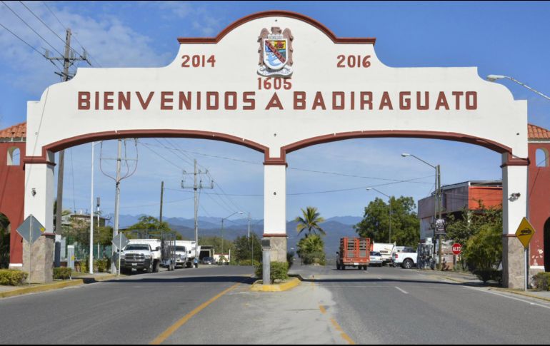 El alcalde de Badiraguato resaltó que su intención no es la de promover la actividad ilícita, sino demostrar que Badiraguato es tierra de gente trabajadora. SUN / ARCHIVO