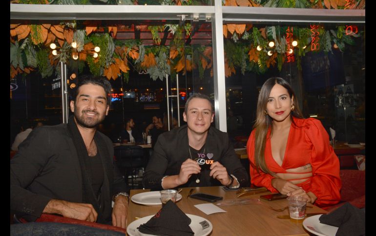 Oziel Reyes, Dany Trigos y Gaby Quevedo. GENTE BIEN JALISCO/Marifer Rached