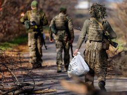 Desde el comienzo de la agresión rusa a Ucrania, el pasado 24 de febrero, los artificieros han desactivado 266 mil 804 artefactos explosivos. EFE / H. Hanschke