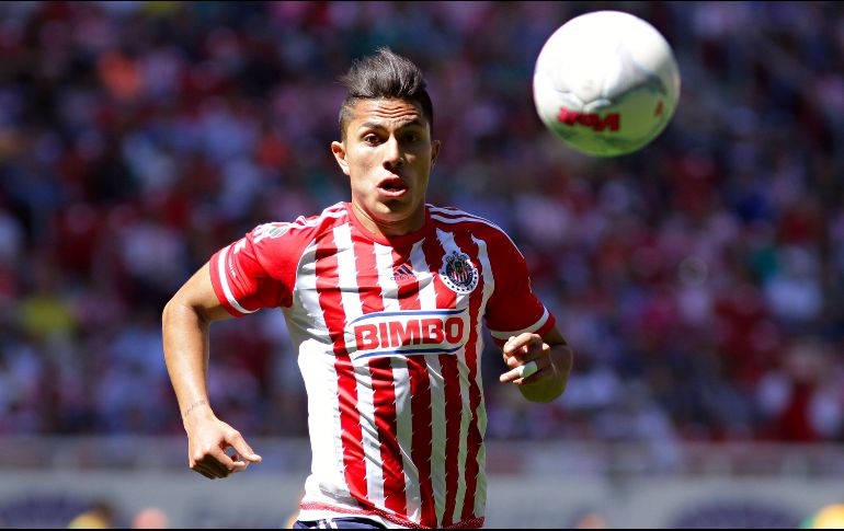 Con Chivas jugó la final del Torneo Clausura 2017, cuando el Rebaño se coronó campeón ante Tigres. IMAGO7