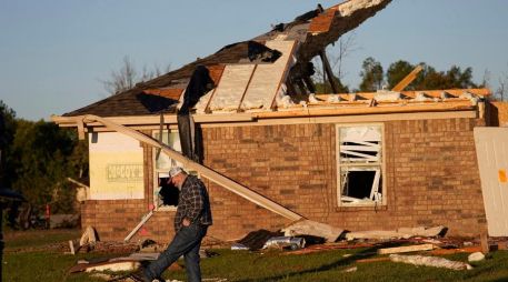 Los tornados son un fenómeno frecuente y a menudo devastador en Estados Unidos. AP/L. Otero