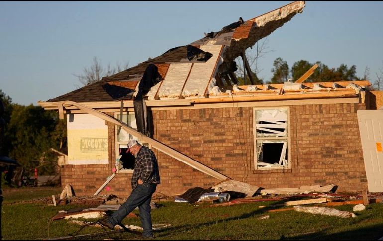 Los tornados son un fenómeno frecuente y a menudo devastador en Estados Unidos. AP/L. Otero