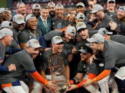 En el sexto juego de la serie del Clásico de Otoño, la novena de Houston derrotó a los Phillies al son de cuatro carreras a una. AP/David J. Phillip