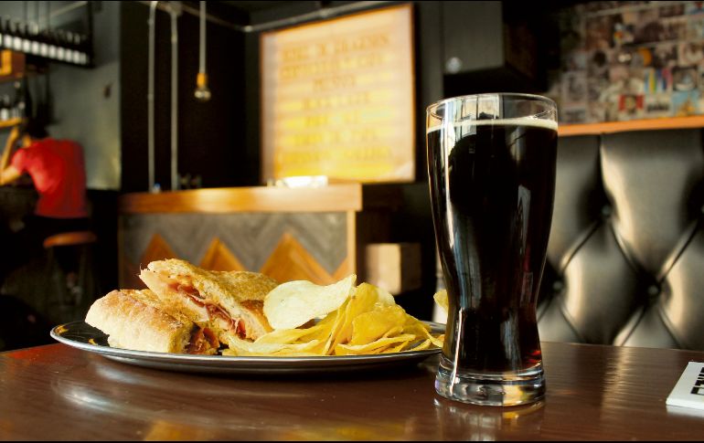 Aquí una lista de las etiquetas y algunos lugares donde se honran los sabores artesanales al cobijo de una buena charla, música y buen ambiente. EL INFORMADOR/F. González