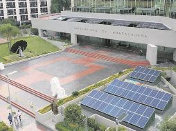 Uno de los primeros edificios con paneles solares fue la Rectoría General de la UdeG. ESPECIAL