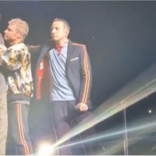 Backstreet Boys rinden tributo a Aaron Carter durante su concierto (VIDEO)