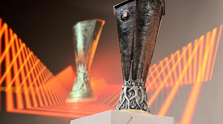Hoy lunes se realizaron los sorteo que definieron los partidos de los dieciseisavos de final de la Europa League y Europa Conference League de la temporada 2022-2023. AFP / F. Coffrini