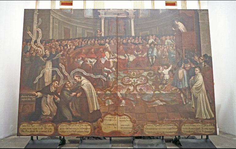 Pintura monumental titulada “San Ángel Carmelita predicando en la basílica de San Juan de Letrán”, fechada en 1747. EL INFORMADOR/ C. Zepeda