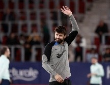 Gerard Piqué no podrá jugar el último derbi catalán de su carrera. EFE/J. DIGES