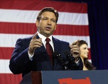 El gobernador de Florida, Ron DeSantis, ganó este martes la reelección para un segundo periodo al vencer al demócrata Charlie Crist. AFP