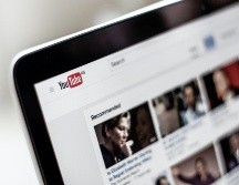 YouTube propone dos ofertas de pago, YouTube Music y YouTube Premium, para poder ver videos sin publicidad, sin conexión y en segundo plano. ESPECIAL/Foto de NordWood Themes en Unsplash