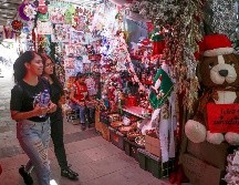 El tianguis navideño se encuentra ubicado en El Refugio, en el cruce de Calzada Federalismo y calle Herrera y Cairo. EL INFORMADOR/ CARLOS ZEPEDA 