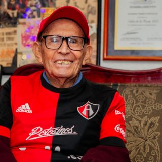 Reconocen trayectoria deportiva de Alfredo “El Pistache” Torres
