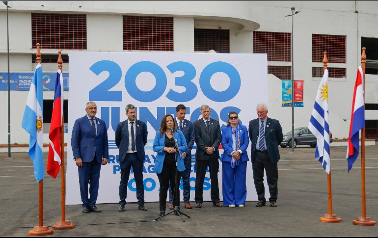 La organización “Corporación Juntos 2030” integrada por Argentina, Chile, Paraguay y Uruguay proyecta, además, conmemorar el primer centenario de la justa mundialista, realizada por primera vez en Uruguay en 1930. EFE/ ESPECIAL