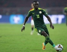 Mané, líder de la selección senegalesa sobre el césped y fuera de él, tiene afectado el peroné derecho, según el diagnóstico comunicado por su club. AFP / ARCHIVO
