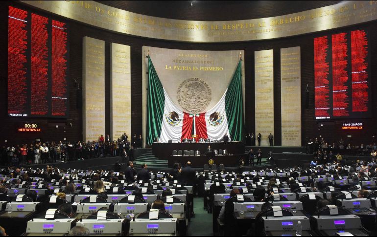 Durante la sesión de la Cámara de Diputados para desahogar las reservas al PEF 2023, se suscitó una disputa sobre la prohibición o no de que las diputadas o diputados puedan subir a tribuna con infantes. AFP / ARCHIVO