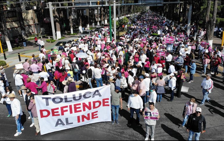 En Toluca tampoco se quedaron en silencio. EFE/F. Gutiérrez