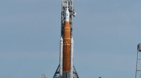 El cohete Artemis I, le ha costado alrededor de 4 mil millones de dólares a la NASA. AFP / R. Huber.