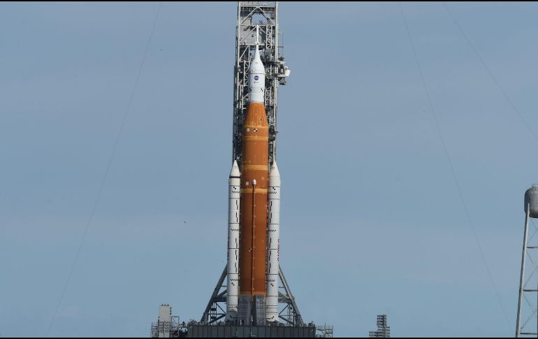 El cohete Artemis I, le ha costado alrededor de 4 mil millones de dólares a la NASA. AFP / R. Huber.