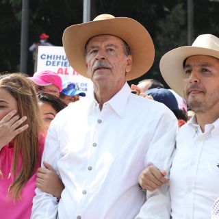 ¿Hace cuánto que no marchaban Madrazo, Gordillo o Fox?, cuestiona López Obrador